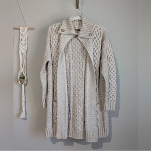 Carraigdonn Irish wool Fireside Cozy Cream Heavy Weight Cable Knot Sweater L